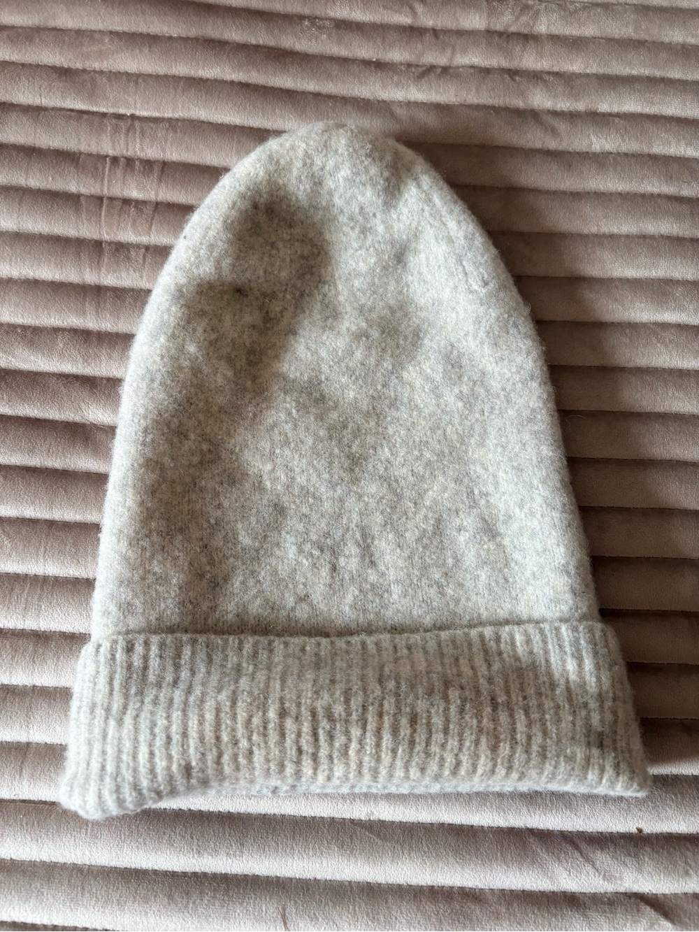 Aritzia Soft Light Grey Knit Fold-Over Slouched Beanie